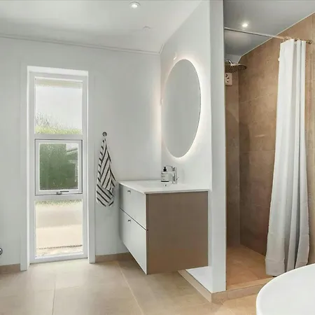 Newly Renovated Summer House In Gronninghoved בית נופש Sjolund