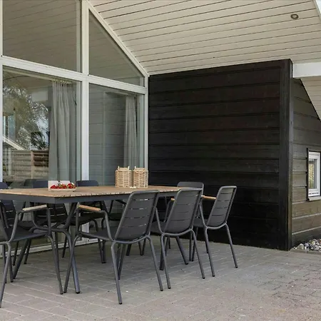 Newly Renovated Summer House In Gronninghoved Sjolund